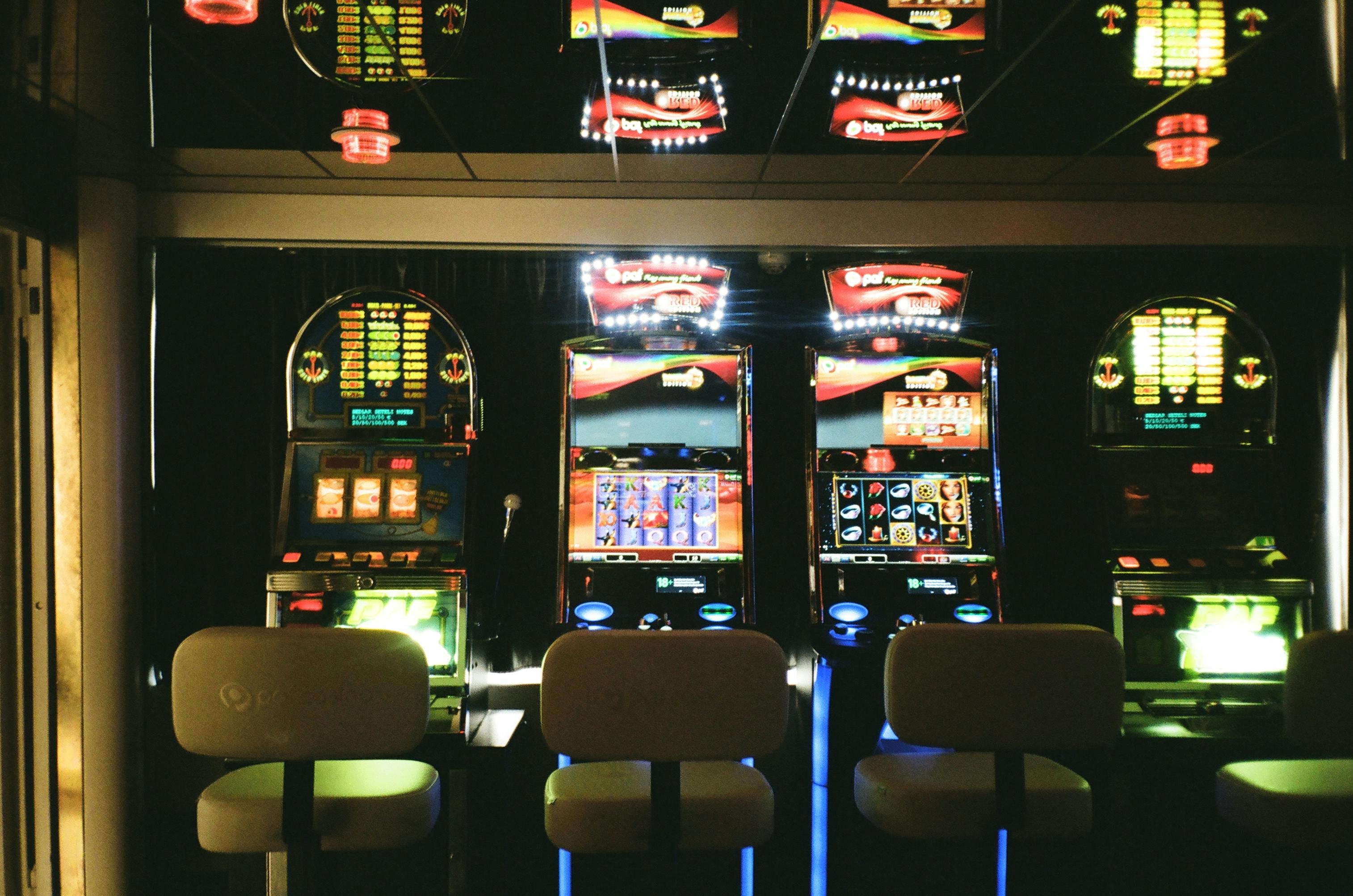 Jackpot slot game screen showing progressive jackpot prize at ll77 Philippines